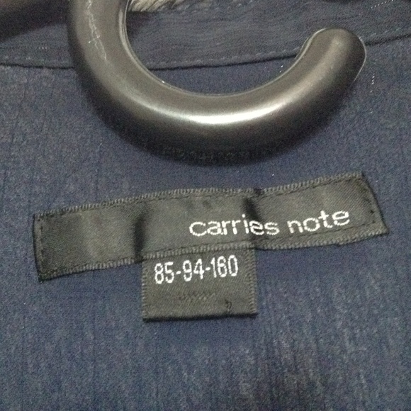 carries note Vintage-style Women's Blouse, Petite - Picture 3 of 6